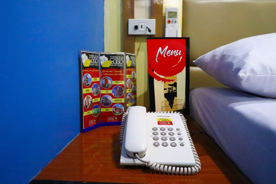 Premium Room, 1 Queen Bed | Free WiFi, bed sheets