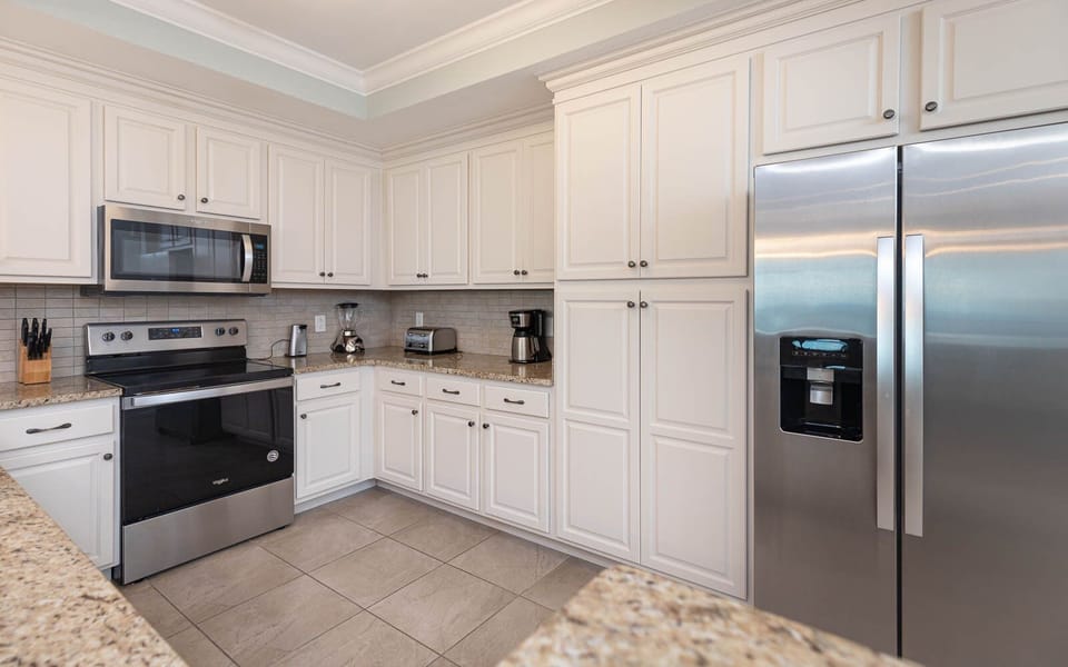 Create memorable meals and enjoy great conversation in this spacious kitchen, designed for seamless gatherings