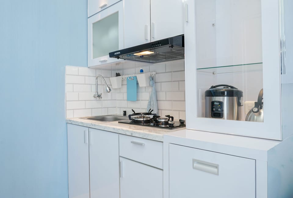 Apartment, Non Smoking, Kitchenette | Private kitchen | Fridge, stovetop, dishwasher, electric kettle
