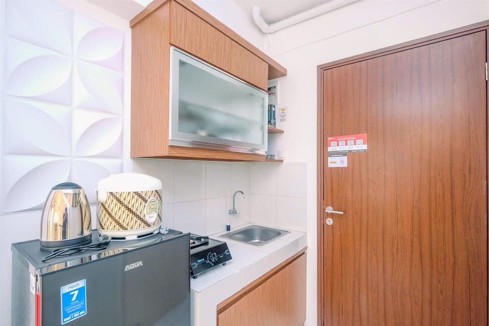 Apartment, Non Smoking, Kitchenette | Private kitchen | Fridge, stovetop, dishwasher, electric kettle