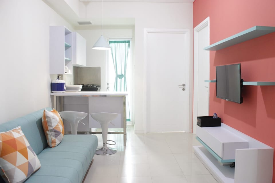 Apartment, Non Smoking, Kitchenette | Living room | TV