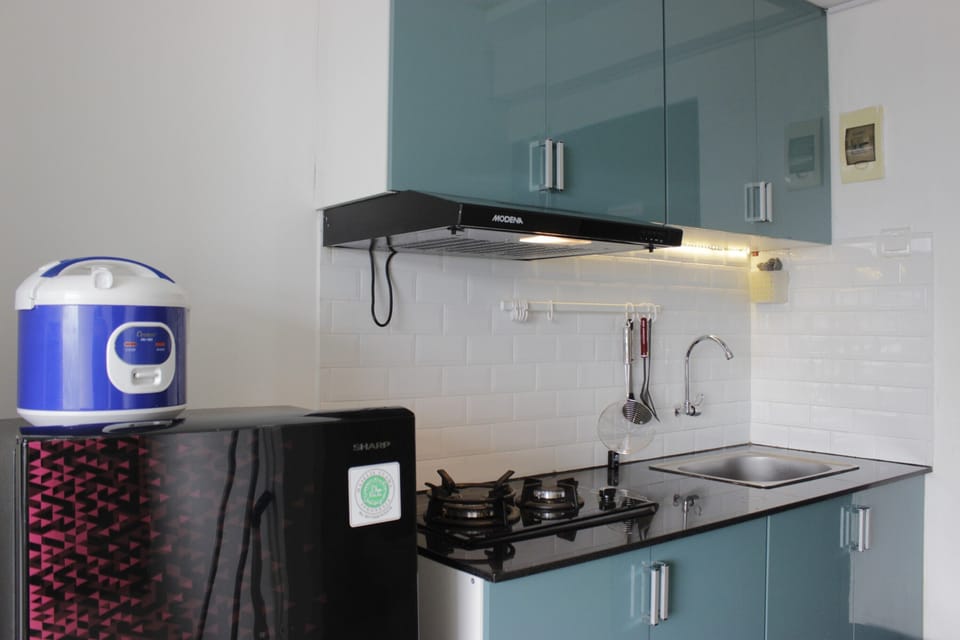 Apartment, Non Smoking, Kitchenette | Private kitchen | Fridge, stovetop, dishwasher, cookware/dishes/utensils