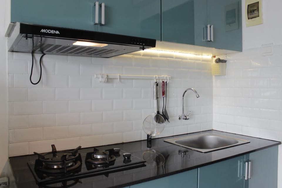 Apartment, Non Smoking, Kitchenette | Private kitchen | Fridge, stovetop, dishwasher, cookware/dishes/utensils