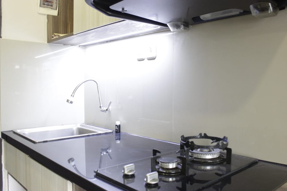 Apartment, Non Smoking, Kitchenette | Private kitchen | Fridge, cookware/dishes/utensils