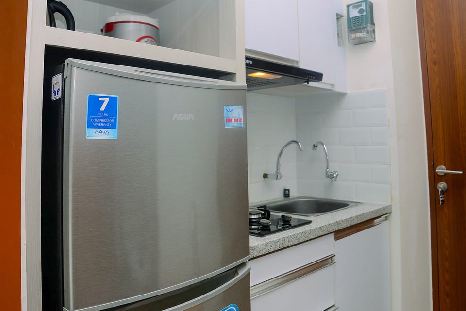 Apartment, Non Smoking, Kitchenette | Private kitchen | Fridge, stovetop, cookware/dishes/utensils