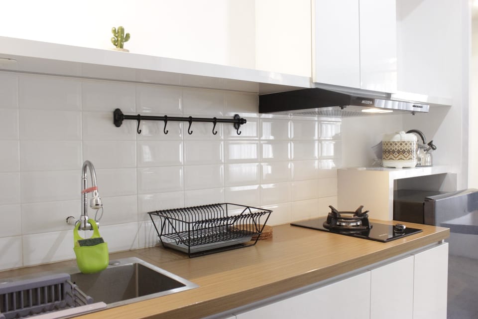Apartment, Non Smoking, Kitchenette | Private kitchen | Fridge, stovetop, dishwasher, cookware/dishes/utensils