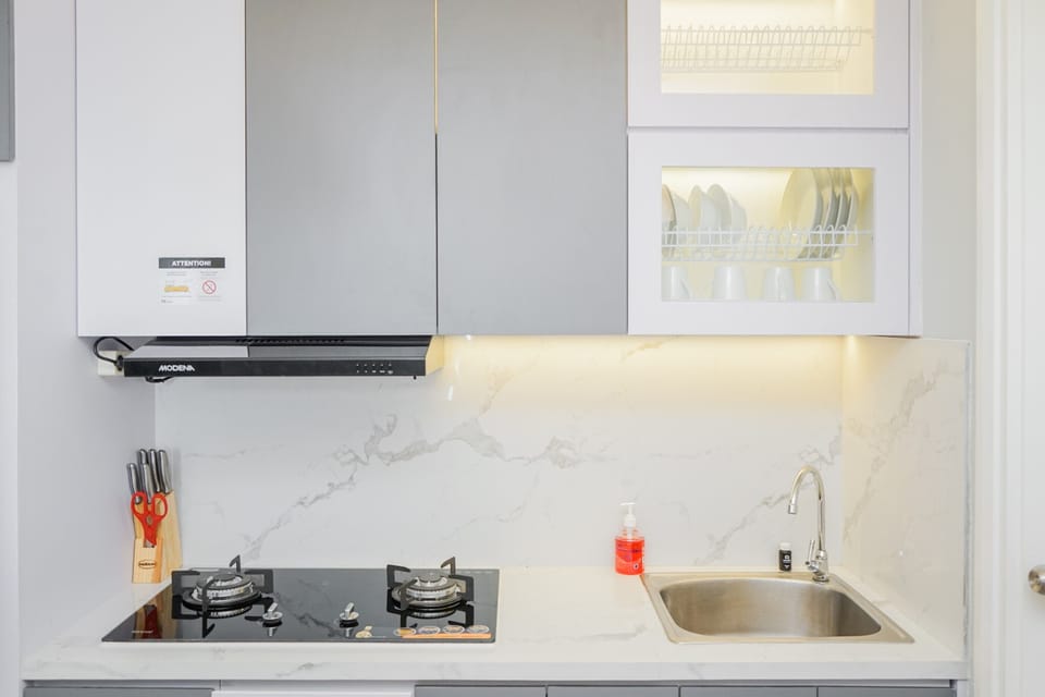 Apartment, Non Smoking, Kitchenette | Living area | TV