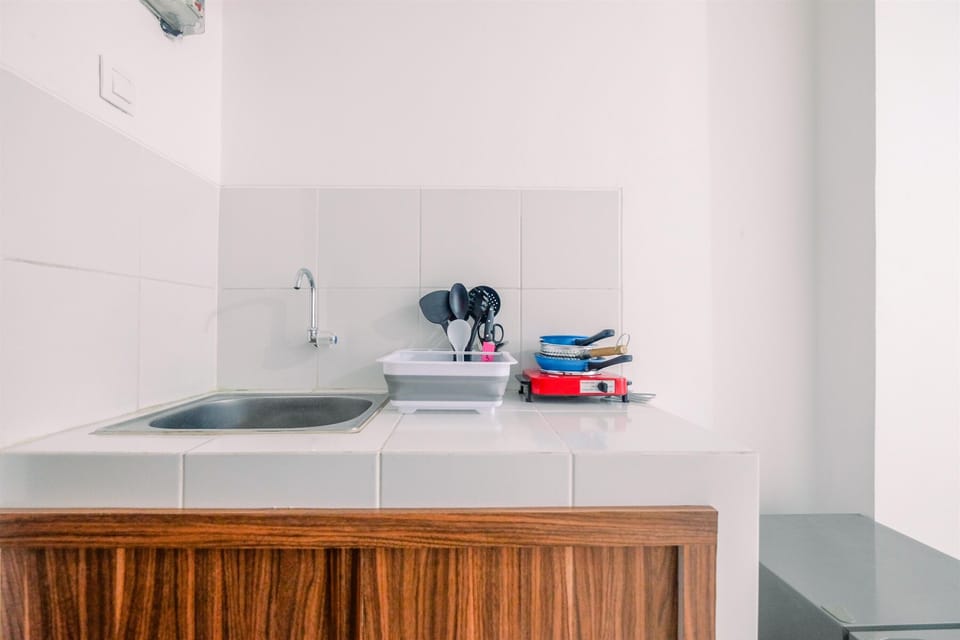 Apartment, Non Smoking, Kitchenette | 1 bedroom, iron/ironing board, free WiFi, bed sheets