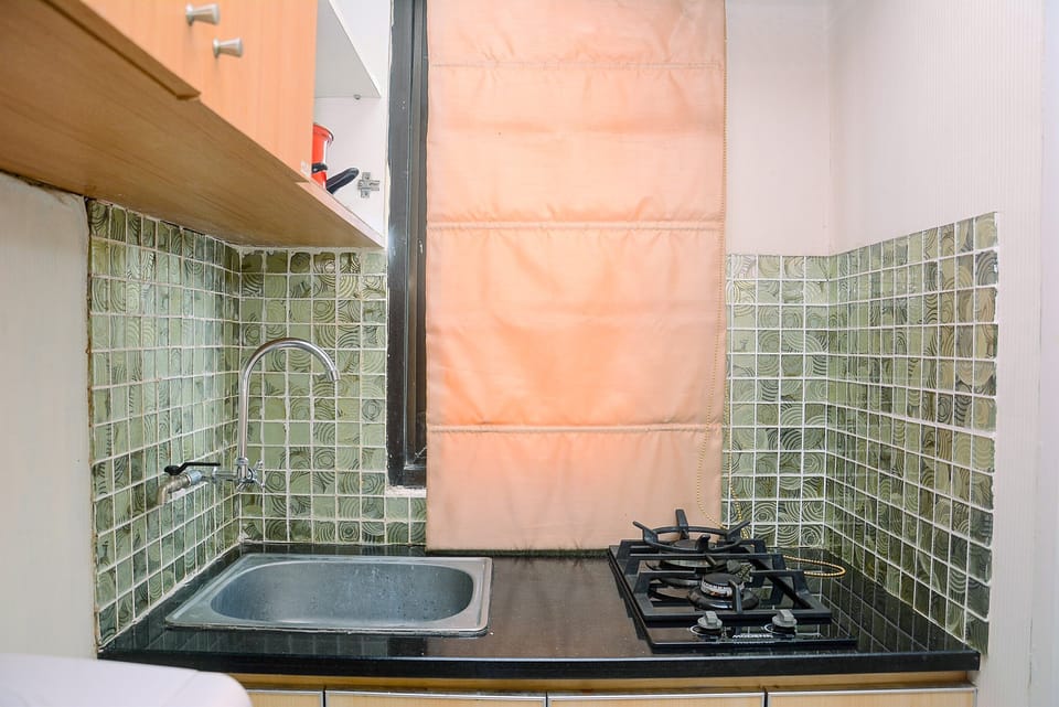 Apartment, Non Smoking, Kitchenette | 1 bedroom, iron/ironing board, free WiFi, bed sheets
