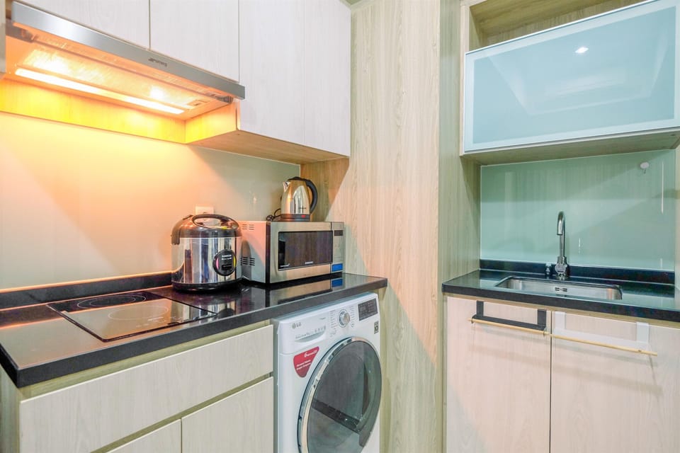 Apartment, Non Smoking, Kitchenette | Private kitchen | Fridge, cookware/dishes/utensils
