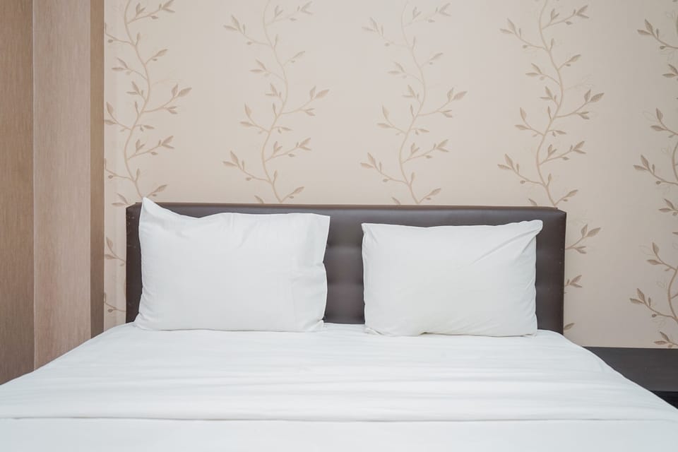 Apartment, Non Smoking, Kitchenette | 1 bedroom, iron/ironing board, free WiFi, bed sheets