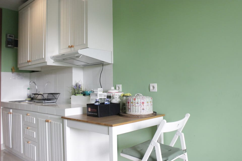 Apartment, Non Smoking, Kitchenette | Private kitchen | Fridge, cookware/dishes/utensils