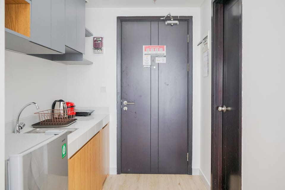 Apartment, Non Smoking, Kitchenette | Private kitchen | Fridge, cookware/dishes/utensils