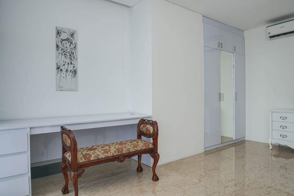 Apartment, Non Smoking, Kitchenette | 1 bedroom, desk, iron/ironing board, free WiFi
