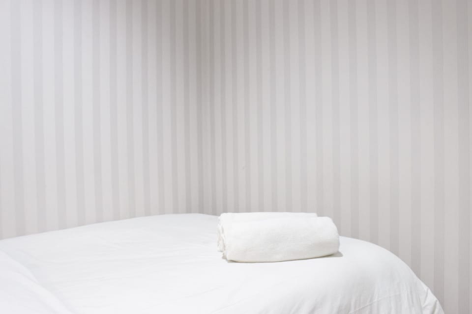 Apartment, Non Smoking, Kitchenette | 2 bedrooms, desk, iron/ironing board, WiFi (free)