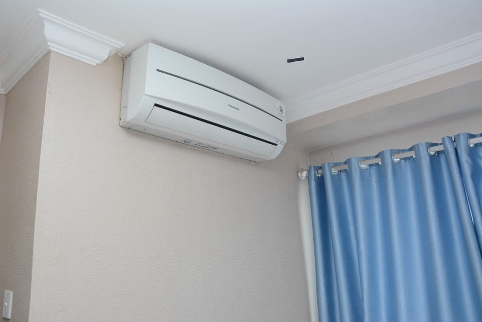 Apartment, Non Smoking, Kitchenette | 2 bedrooms, iron/ironing board, free WiFi, bed sheets