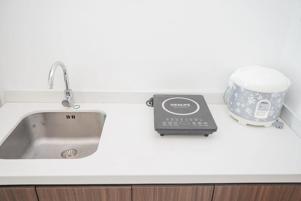 Apartment, Non Smoking, Kitchenette | Private kitchen | Fridge, stovetop, dishwasher, electric kettle
