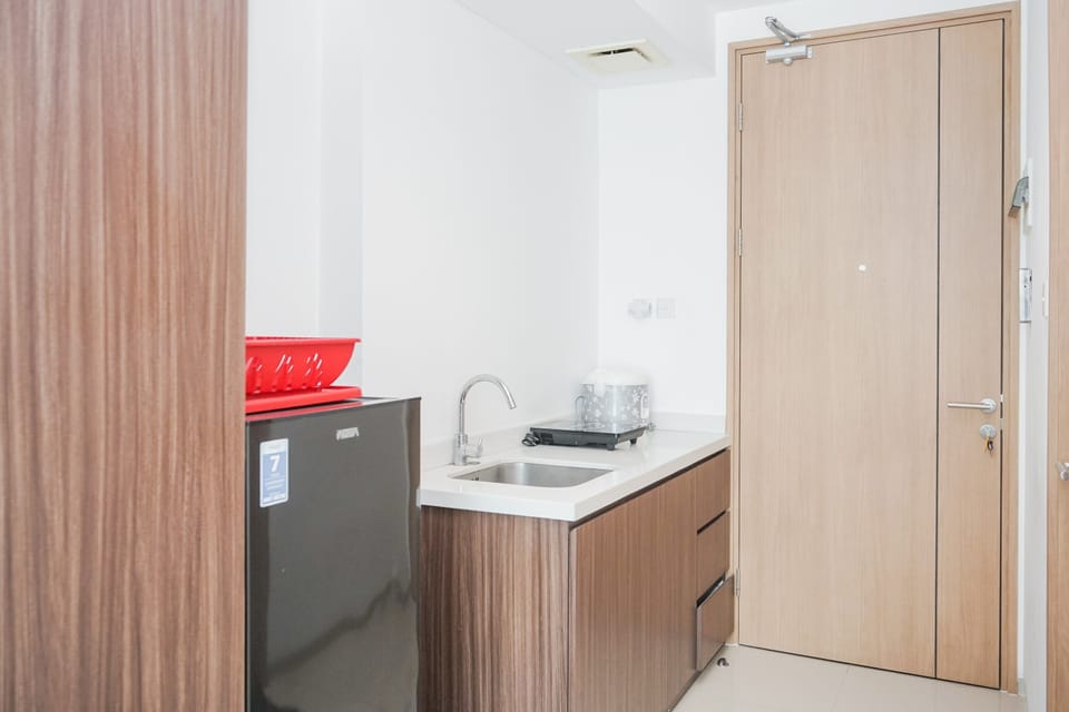 Apartment, Non Smoking, Kitchenette | Private kitchen | Fridge, stovetop, dishwasher, electric kettle