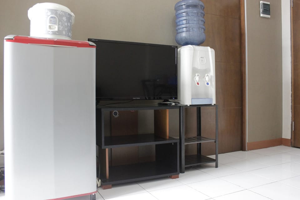 Apartment, Non Smoking, Kitchenette | 2 bedrooms, iron/ironing board, free WiFi, bed sheets
