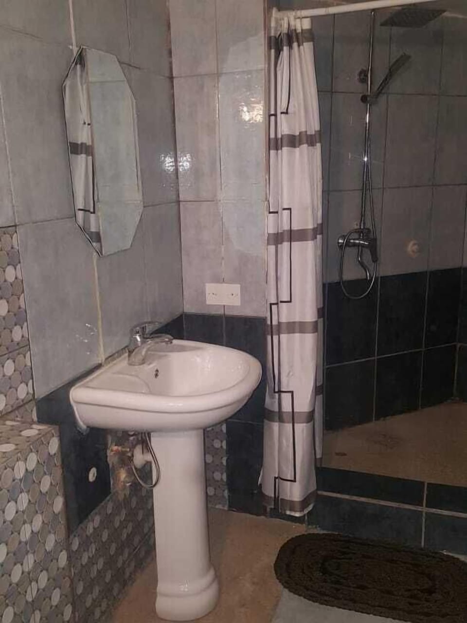 Towels, soap, shampoo