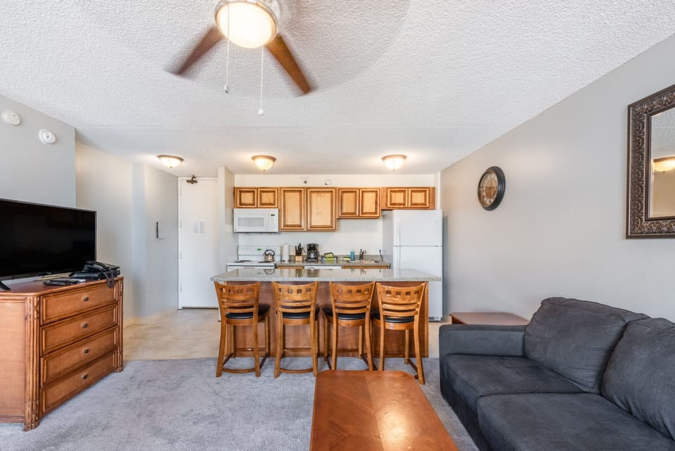 Condo, 1 Bedroom | Living area | Smart TV