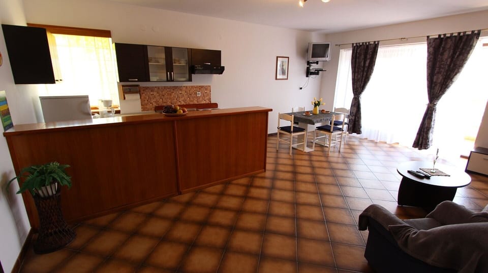 Kitchen and living room