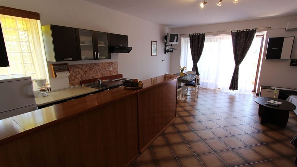 Kitchen and living room