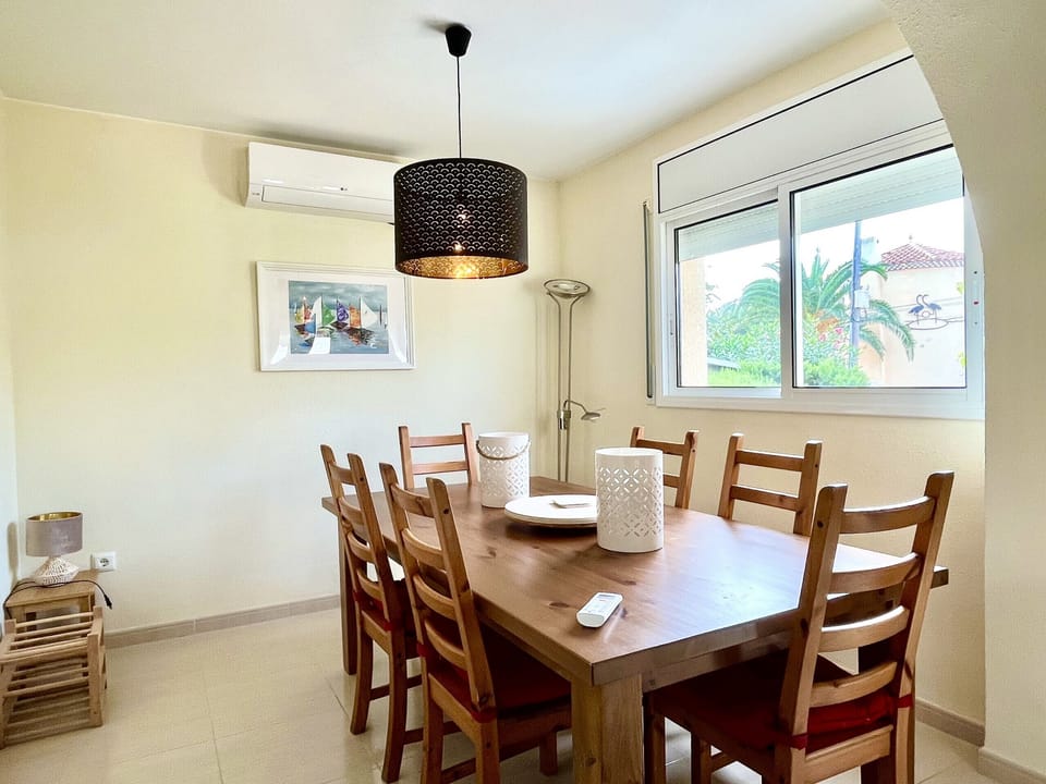 Dinning table
