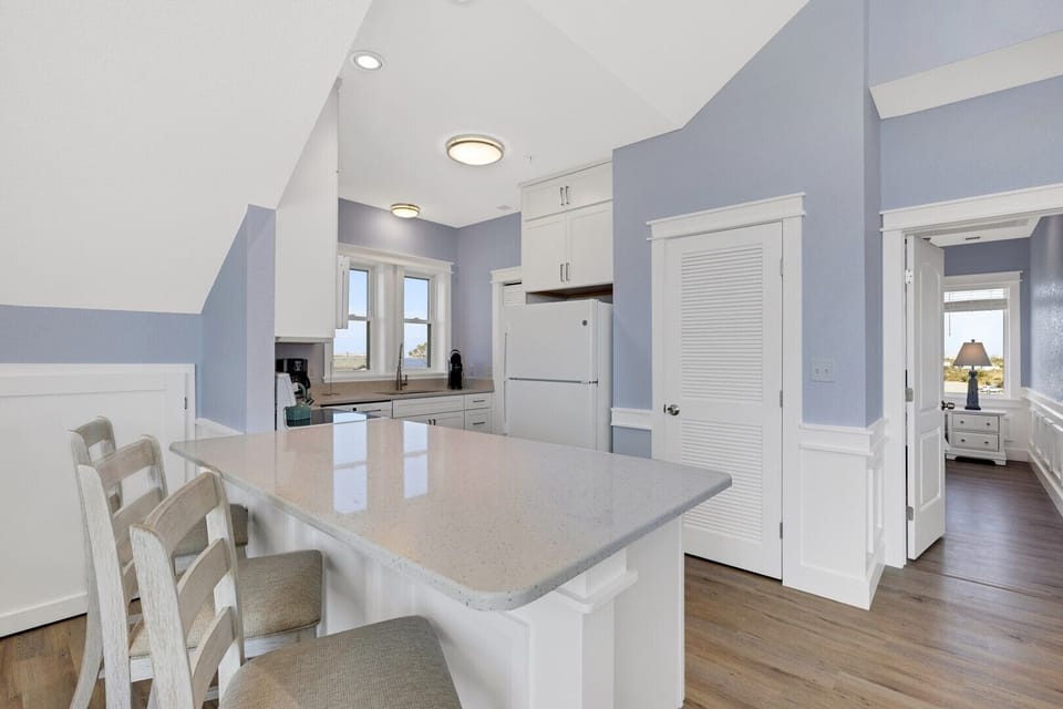 Kitchen Counter Seating
