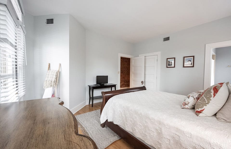 Spacious walk-in closets in both bedrooms perfect for stowing away luggage.