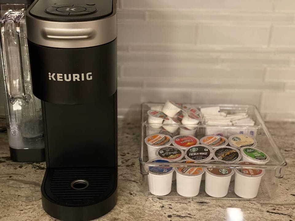 K-cup complimentary along with Nescafe instant coffee.