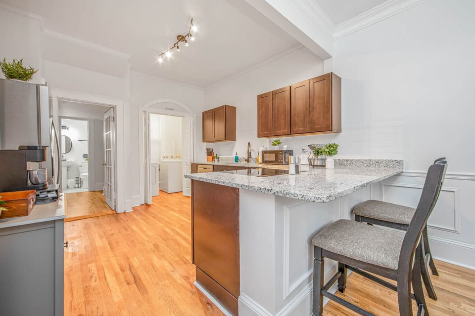 Family Apartment, 4 Bedrooms, 2 Bathrooms | Private kitchen