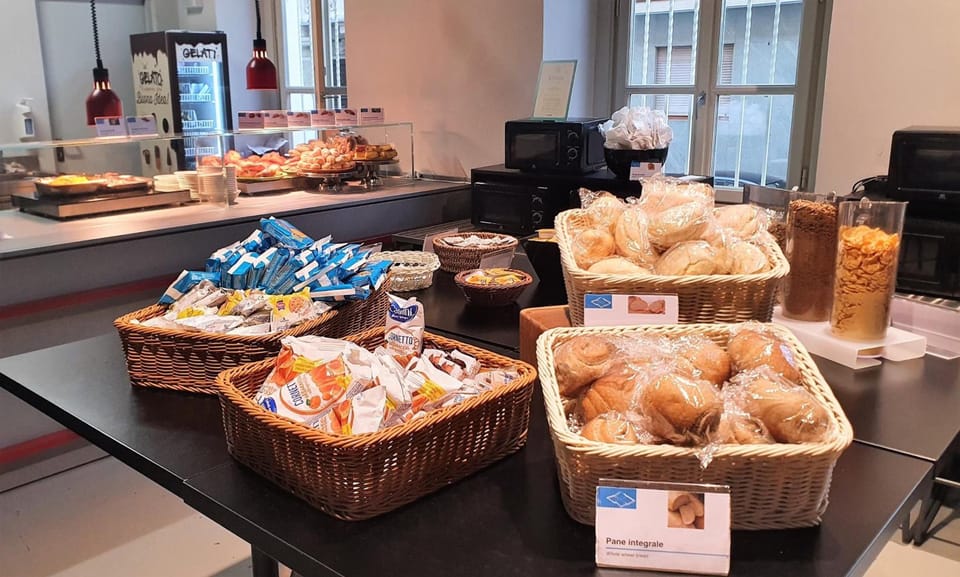 Daily buffet breakfast for a fee