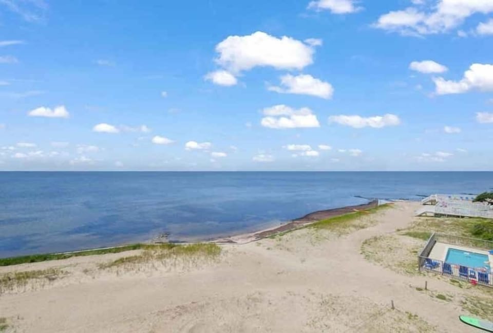 surf-or-sound-realty-941-wahoowa-view-1
