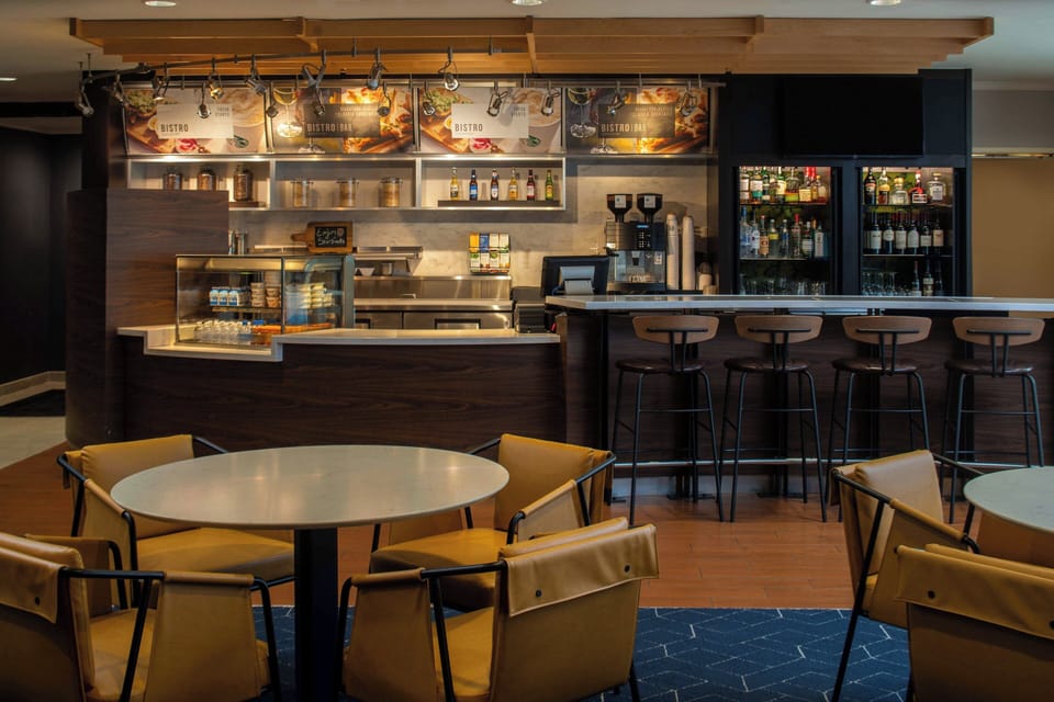 Breakfast and dinner served, American cuisine