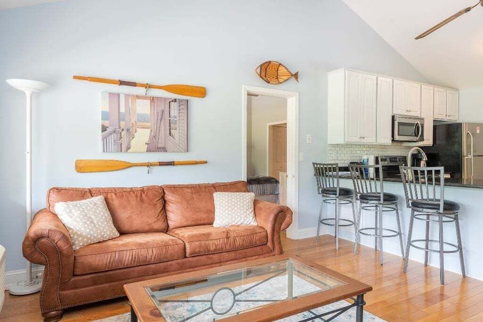 Full interior view of this beautiful Fairway Villa.