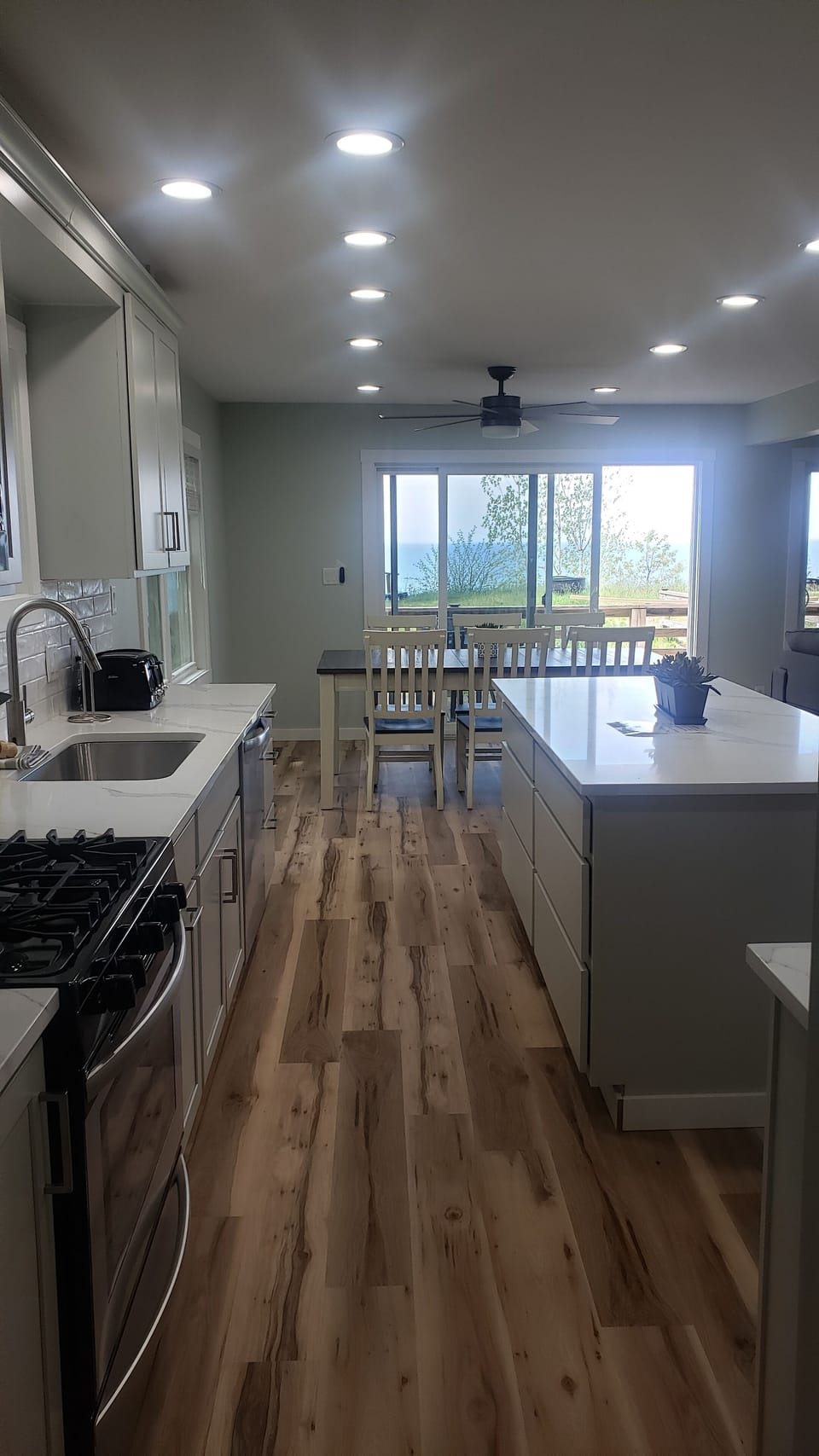 Large Open Concept Kitchen