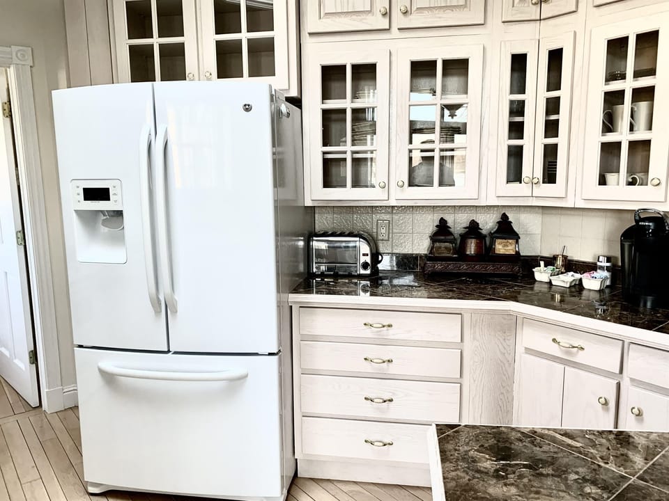Refrigerator and Tea Station