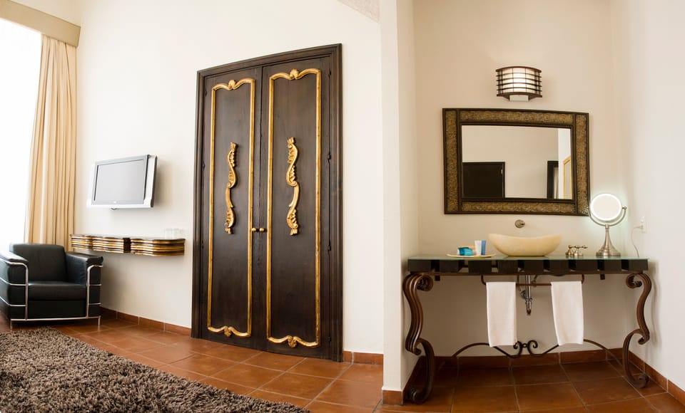 Quadruple Room | Premium bedding, down comforters, in-room safe, soundproofing