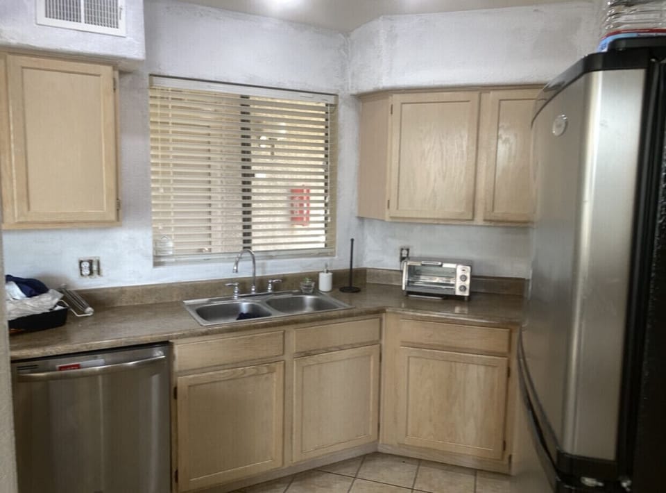 Kitchen with stainless steel appliances 