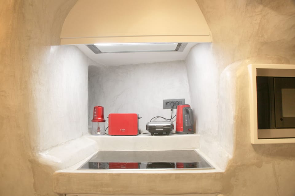 Villa | Private kitchen | Microwave, oven, stovetop, dishwasher