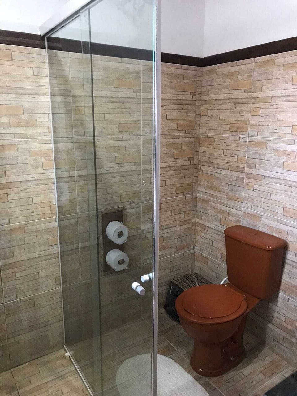 Comfort Double or Twin Room | Bathroom | Shower, towels