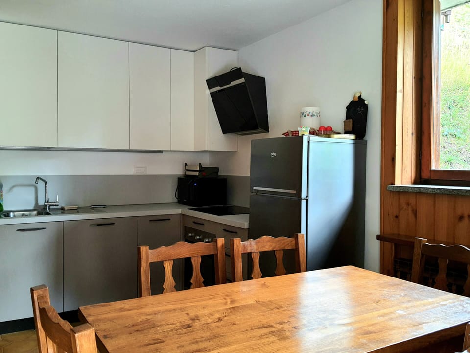 Comfort Apartment | Private kitchen | Coffee/tea maker, cookware/dishes/utensils
