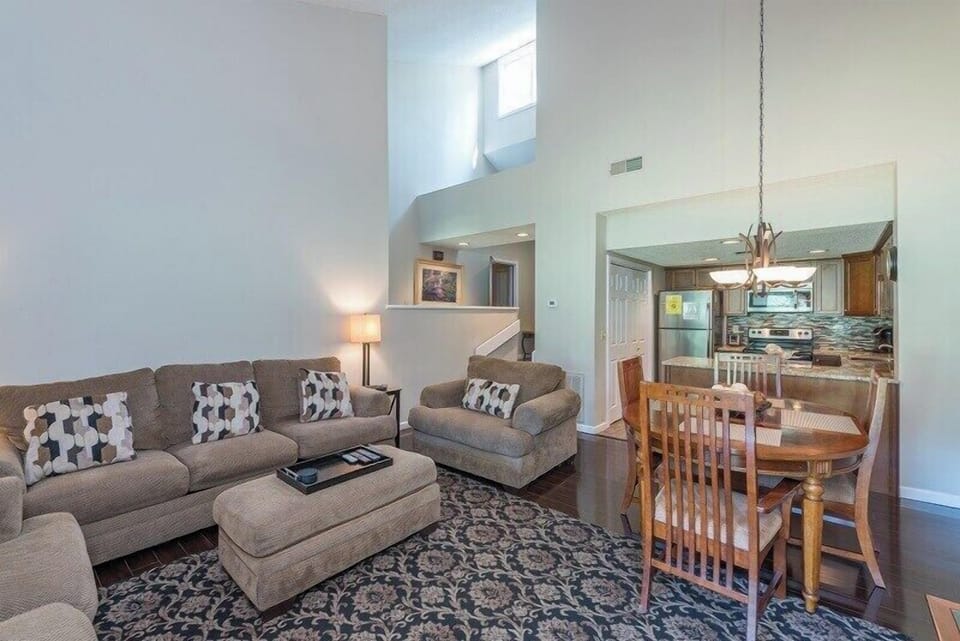 Living Room & Dining Area
