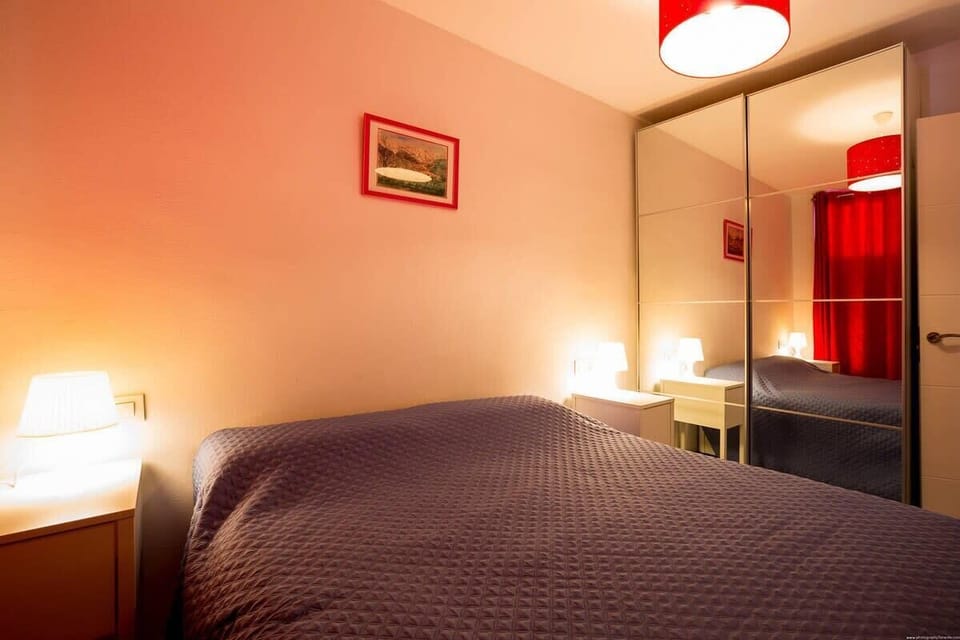 Bedroom with Zen decoration ,restful sleep<br>Chambre à la décoration zen,...