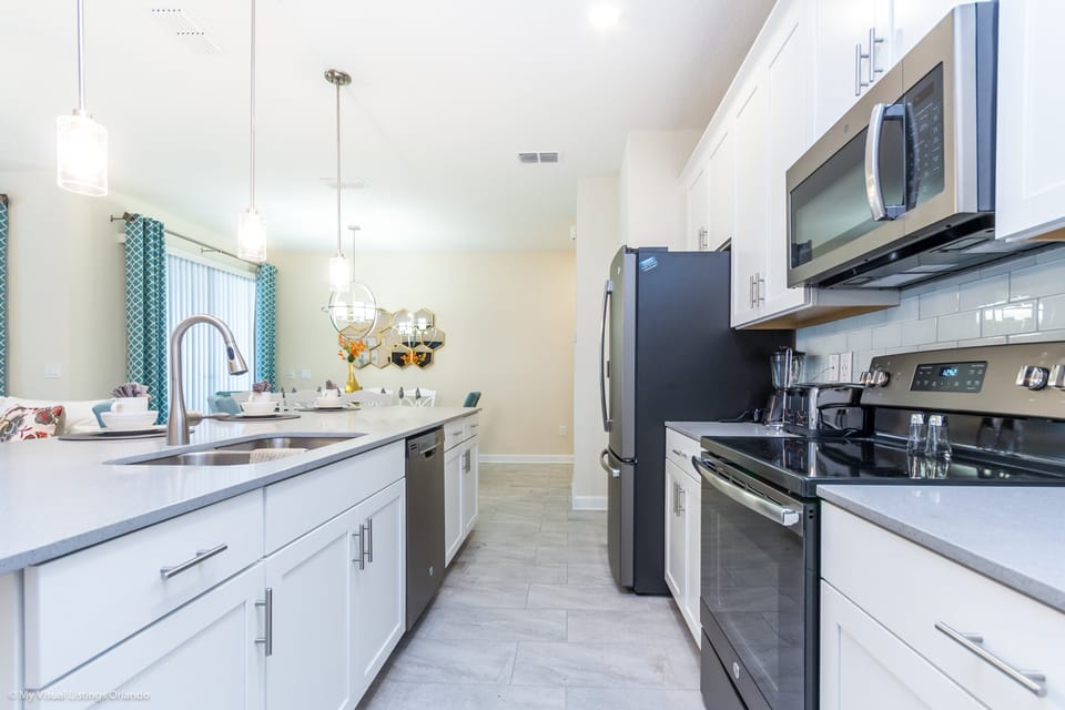 Whip up wonders: Our kitchen, where recipes come to life!