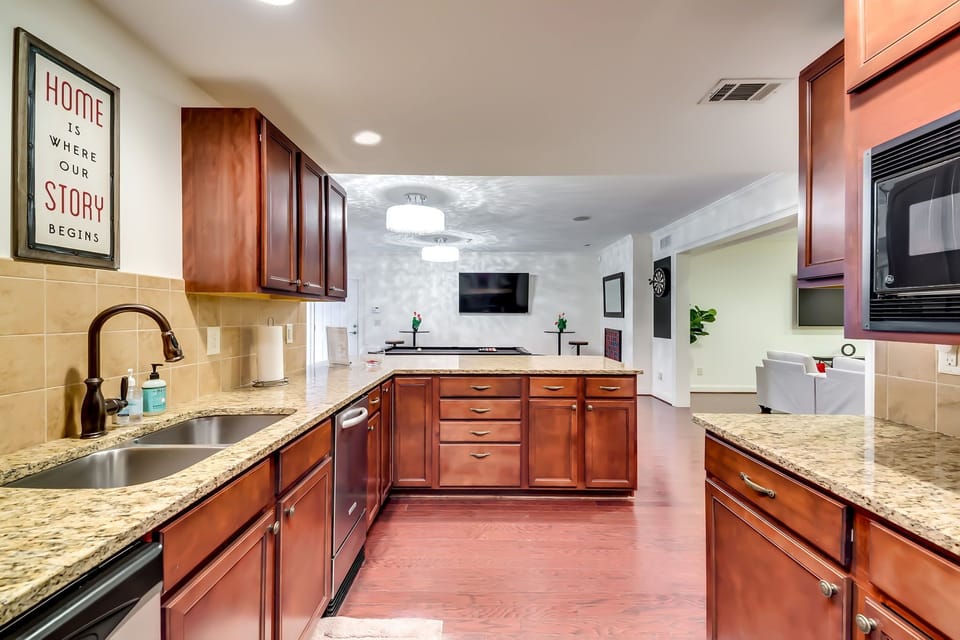 Basement Wet Bar and Kitchenette like area.