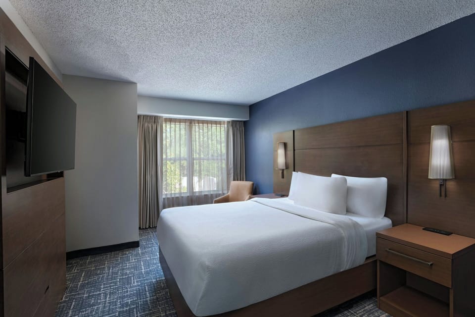 Suite, 2 Bedrooms | Premium bedding, desk, blackout drapes, iron/ironing board