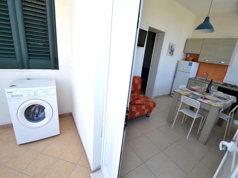 House, 2 Bedrooms, Smoking, City View | Interior