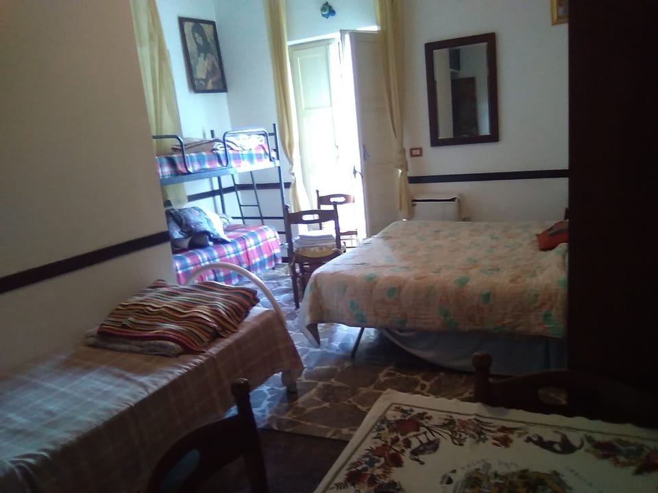 Shared Dormitory, 1 Bedroom, Smoking | 1 bedroom